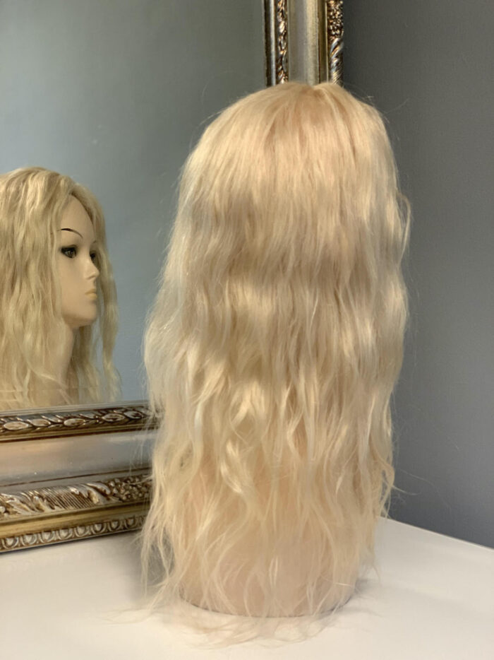 Marella White - niezwykle lekka Peruka biały blond Włosy Naturalne 45 cm