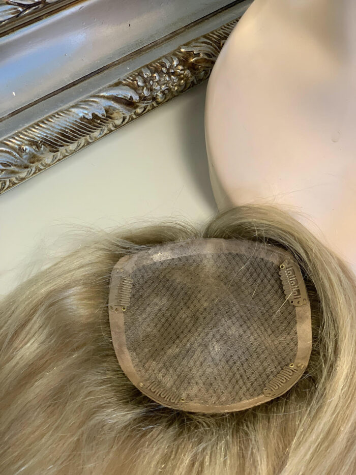 Tupet Topper 40 cm Anabella – tupet damski z naturalnych włosów ombre blond refleksy z odrostem