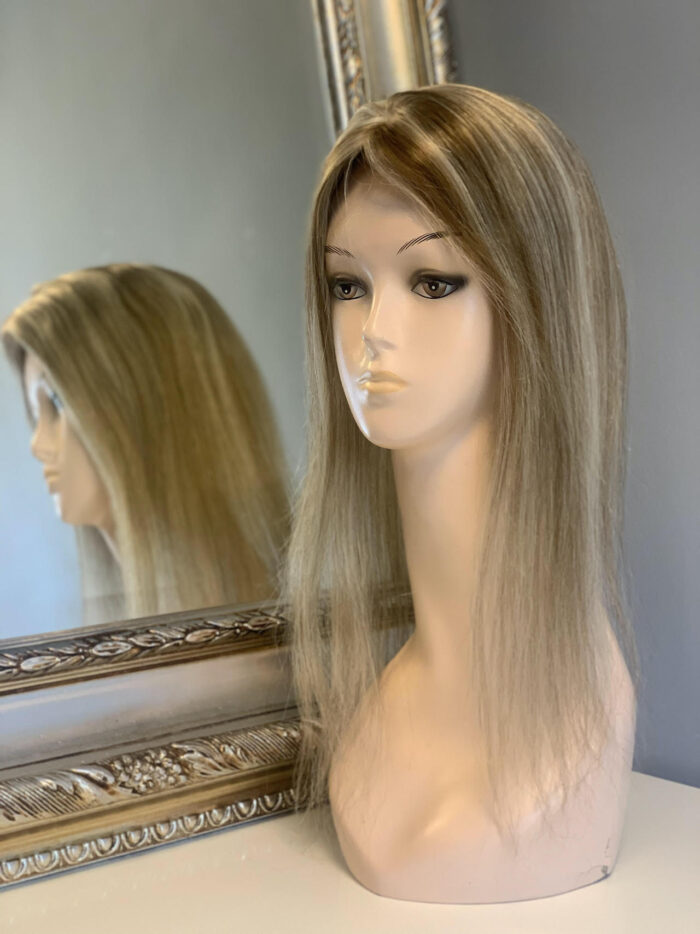 Tupet Topper 40 cm Anabella – tupet damski z naturalnych włosów brązowy z jasnymi refleksami